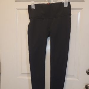 Spanx leggings size medium